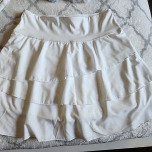 White Ruffled skorts